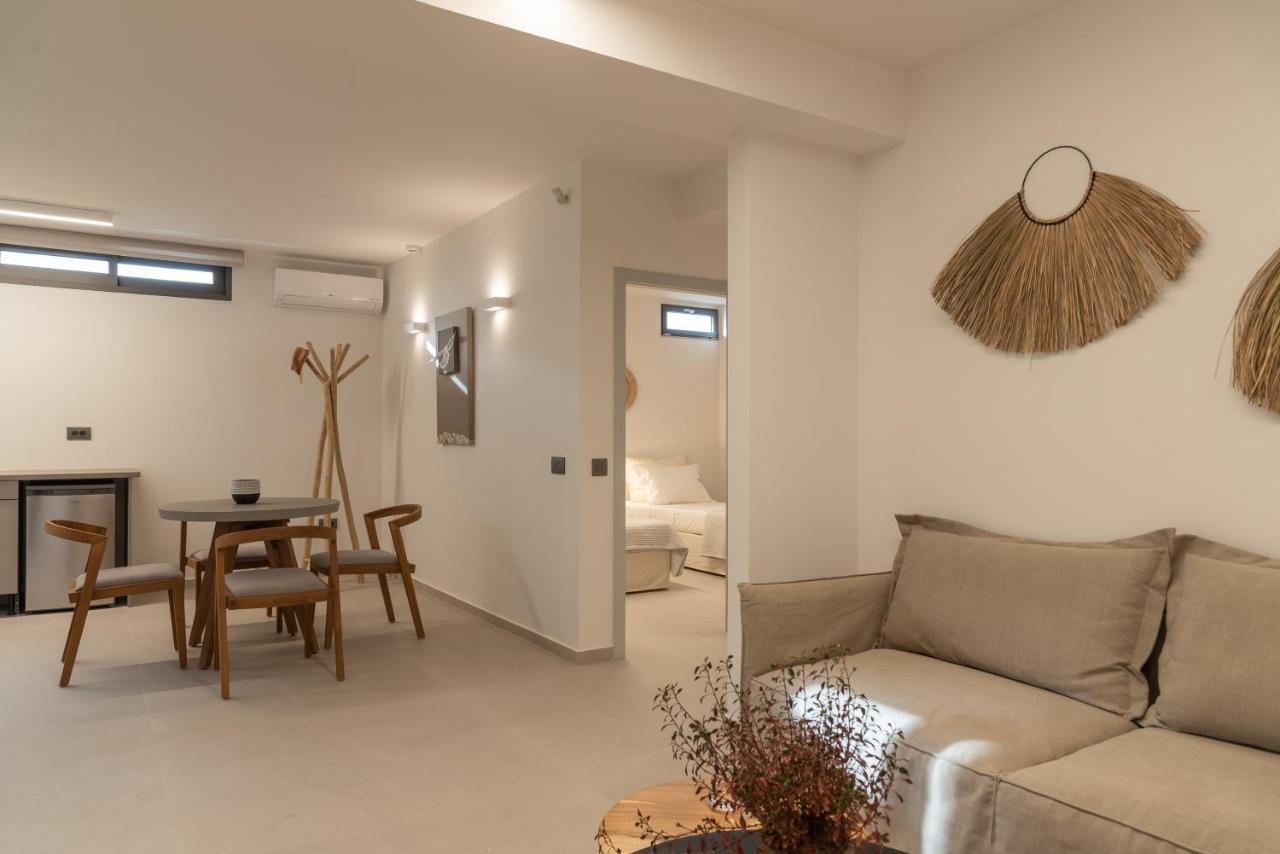 Athina Luxury Villa, With Pool & Walk To The Beach, By Thinkvilla La Canée Extérieur photo