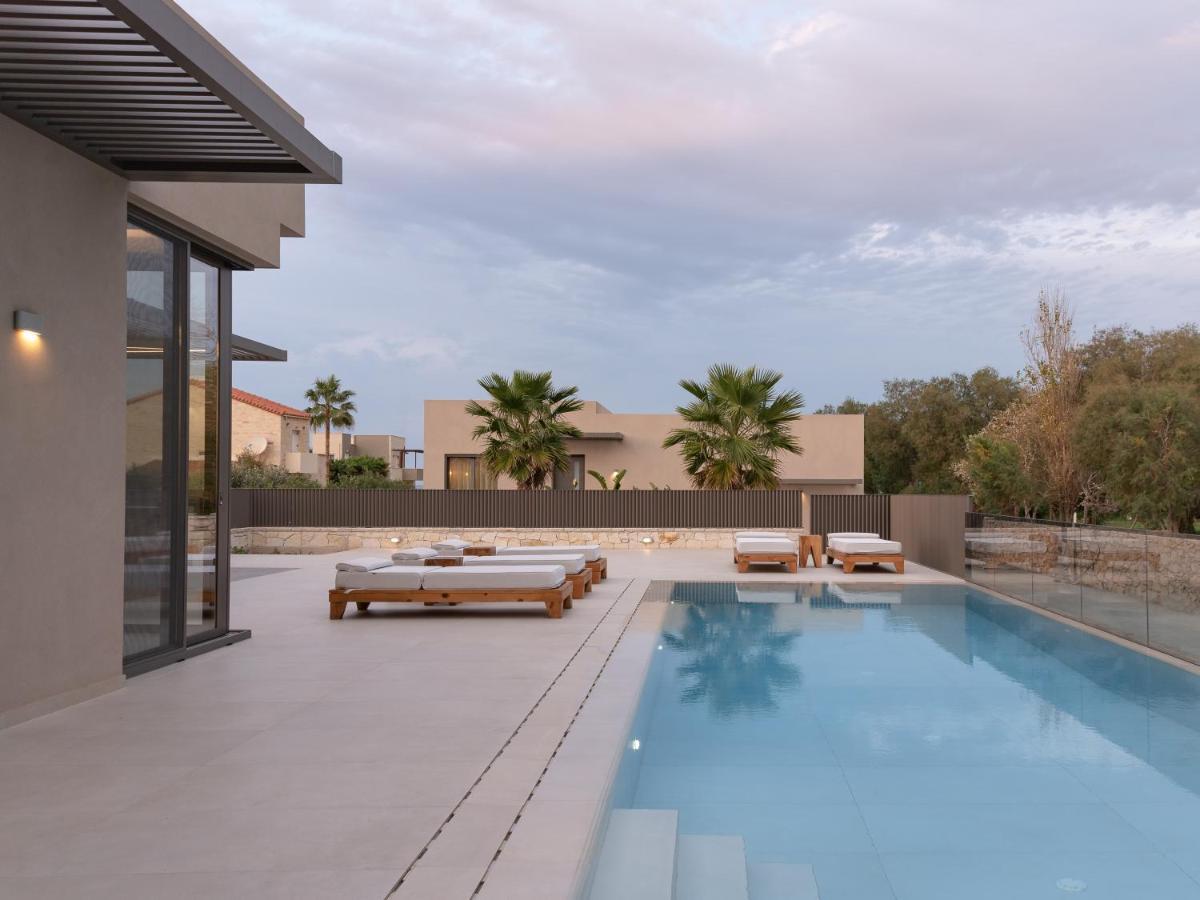 Athina Luxury Villa, With Pool & Walk To The Beach, By Thinkvilla La Canée Extérieur photo