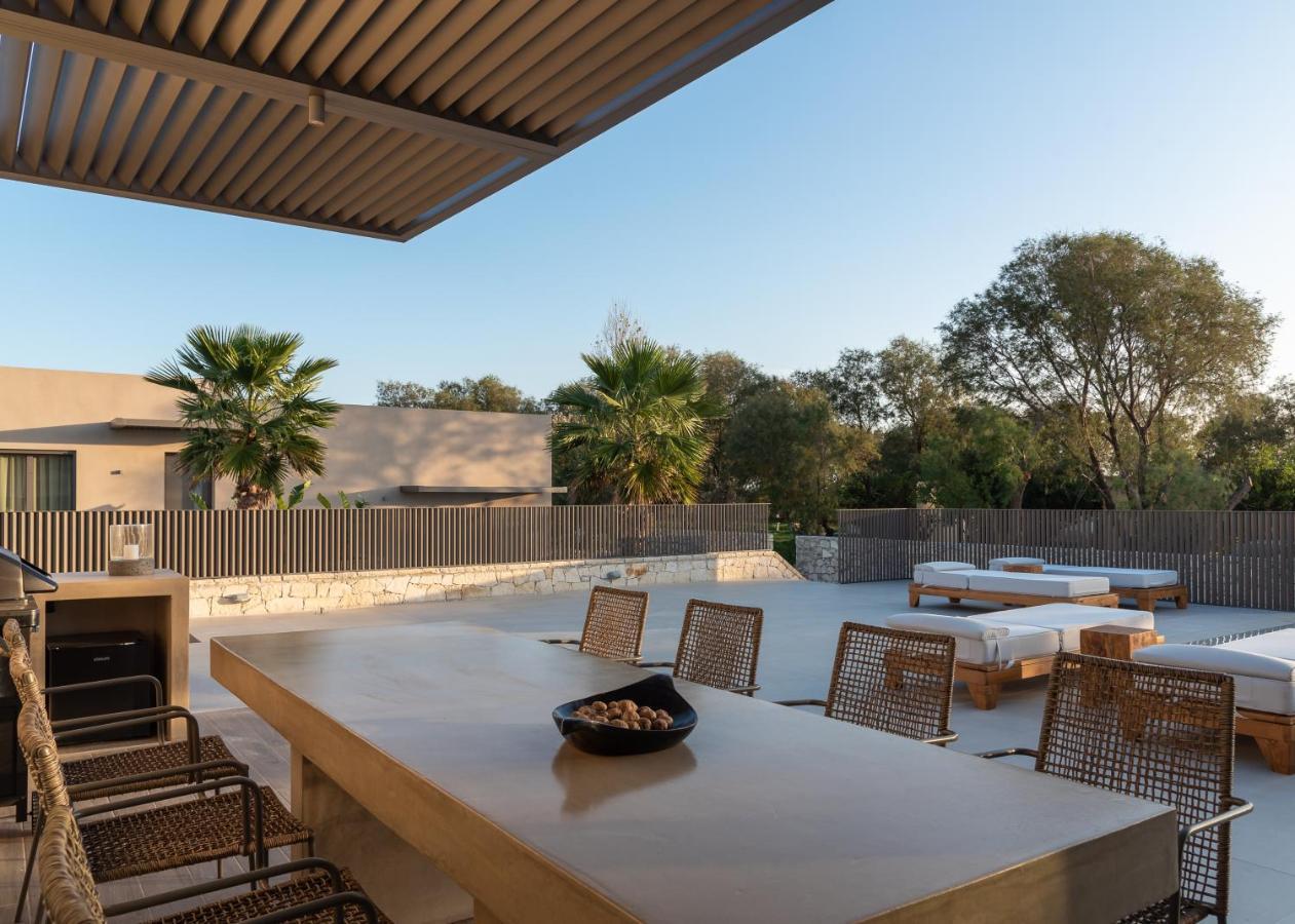 Athina Luxury Villa, With Pool & Walk To The Beach, By Thinkvilla La Canée Extérieur photo